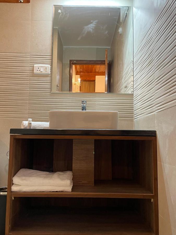 Bed and Breakfast The Edgeworth Shimla Exterior foto