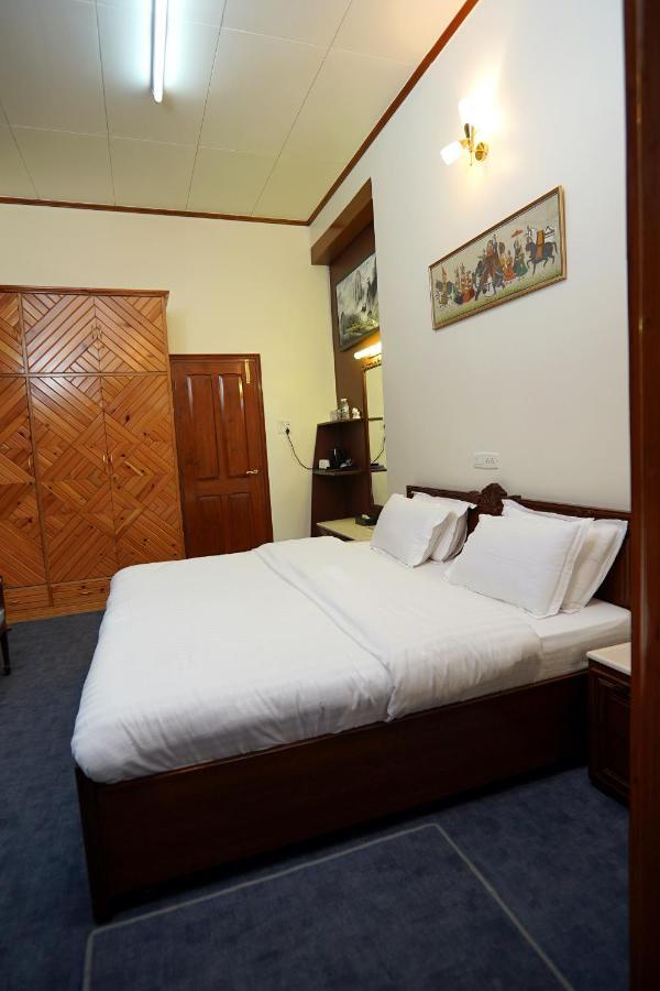Bed and Breakfast The Edgeworth Shimla Exterior foto